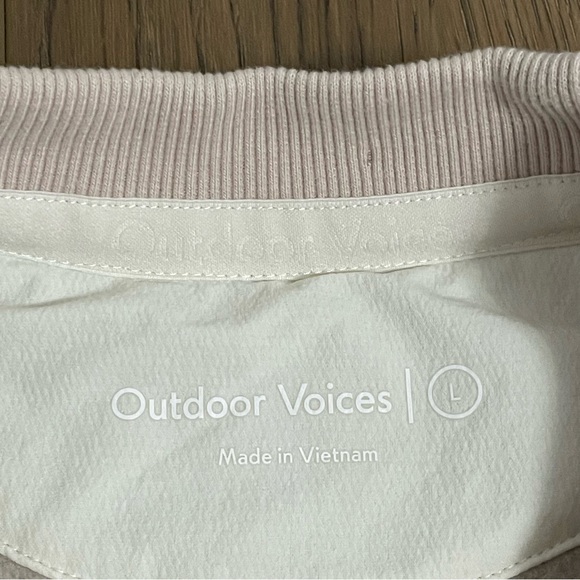 Outdoor Voices Mega Fleece Sweater Oatmeal - Picture 4 of 12